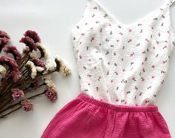 Conjunto de pijama de muselina con bata, camiseta de tirantes con estampado de tulipanes y pantalón corto rosa, 100 % algodón, ideal como regalo de dama de honor o para despedida de soltera.