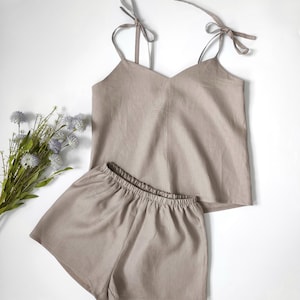 Brown linen pajamas, 100% Linen Sleepwear, Women's natural pajama set, Linen pj t-shirt and shorts, linen homewear, Short sleepwear