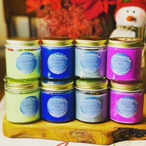 Cera di soia naturale e candele con intenzione di olio essenziale con cristalli autentici