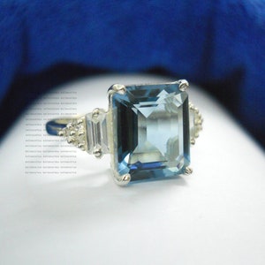 aquamarine ring/emerald cut/aquamarine ring silver/Blue Aquamarine Ring/March Birthstone Engagement Ring/aquamarine ring vintage/gift rings