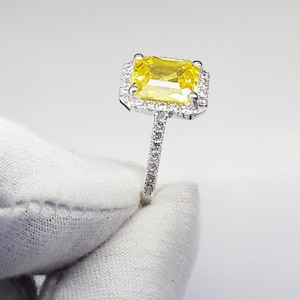 Natural Yellow Sapphire valentine day gift Birthday Anniversary Gift For Her Handmade 925 Sterling Silver