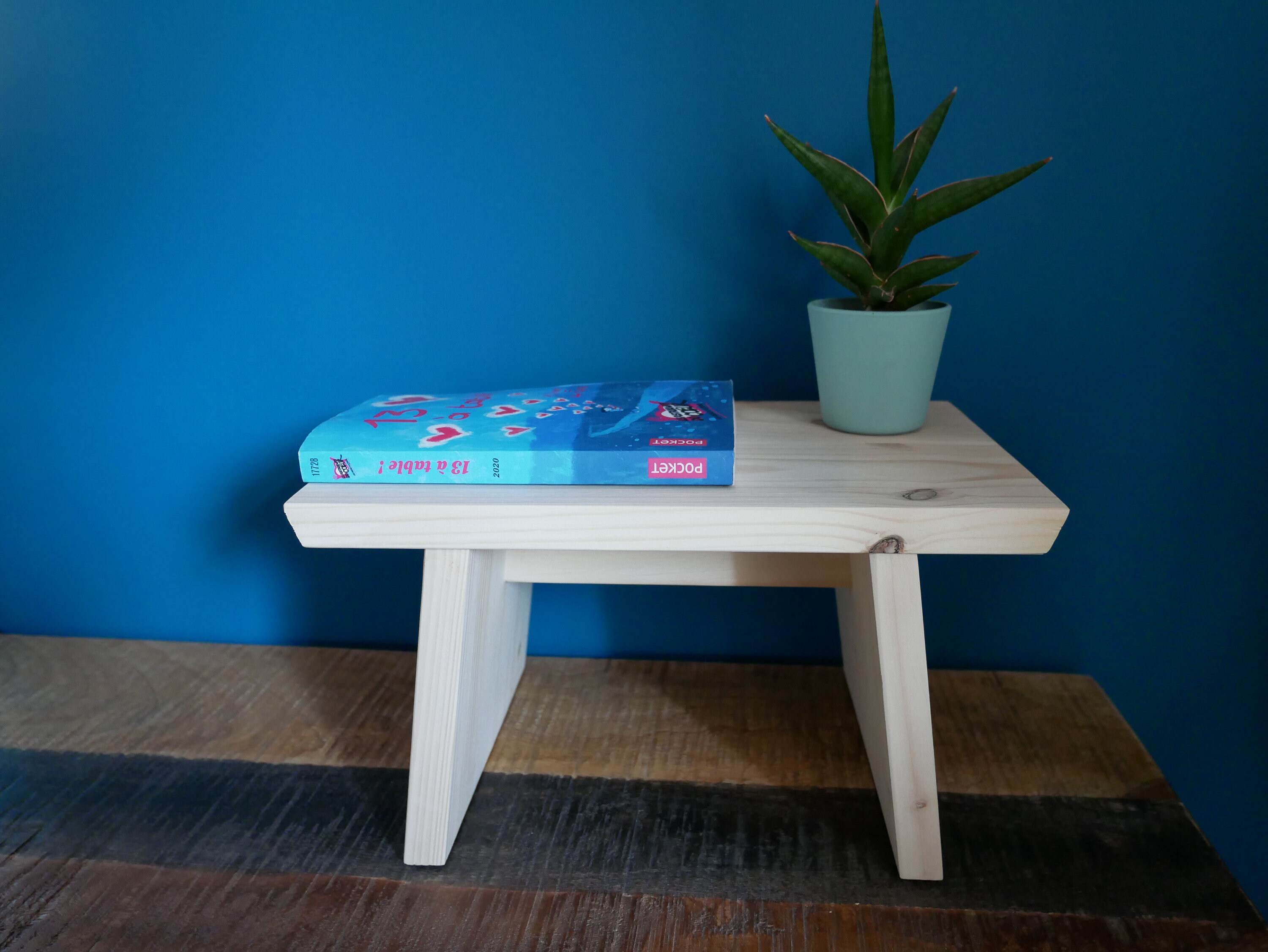 Tabouret en Pin Massif | L30 X P20 H16, 5 cm