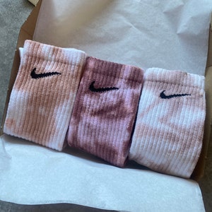 Calzini Nike tie dye/batik neutriunisexcalzini sportivifatti a manocalzini da uomo calzini da donna hCalze da tennis idea regaloregalo immagine 6