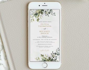 Puede incluir: Una invitación de boda digital con un diseño floral verde y blanco. La invitación dice "Junto con sus familias Olivia Thompson y Michael Brock Les invitan a su celebración de boda Sábado, cinco de agosto Dos mil veintidós a las cuatro de la tarde Jacksonville Estate 123 Mountain Road, Laguna Beach, California Recepción a continuación."