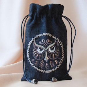Bolsa de tarot de lino negro con búho pintado a mano Bolsa mística con cordón para cartas Regalo espiritual para esposa
