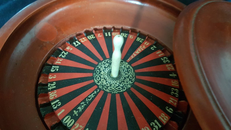 Rustic Wood Roulette Roulette Table - Antique - Wood - Etsy