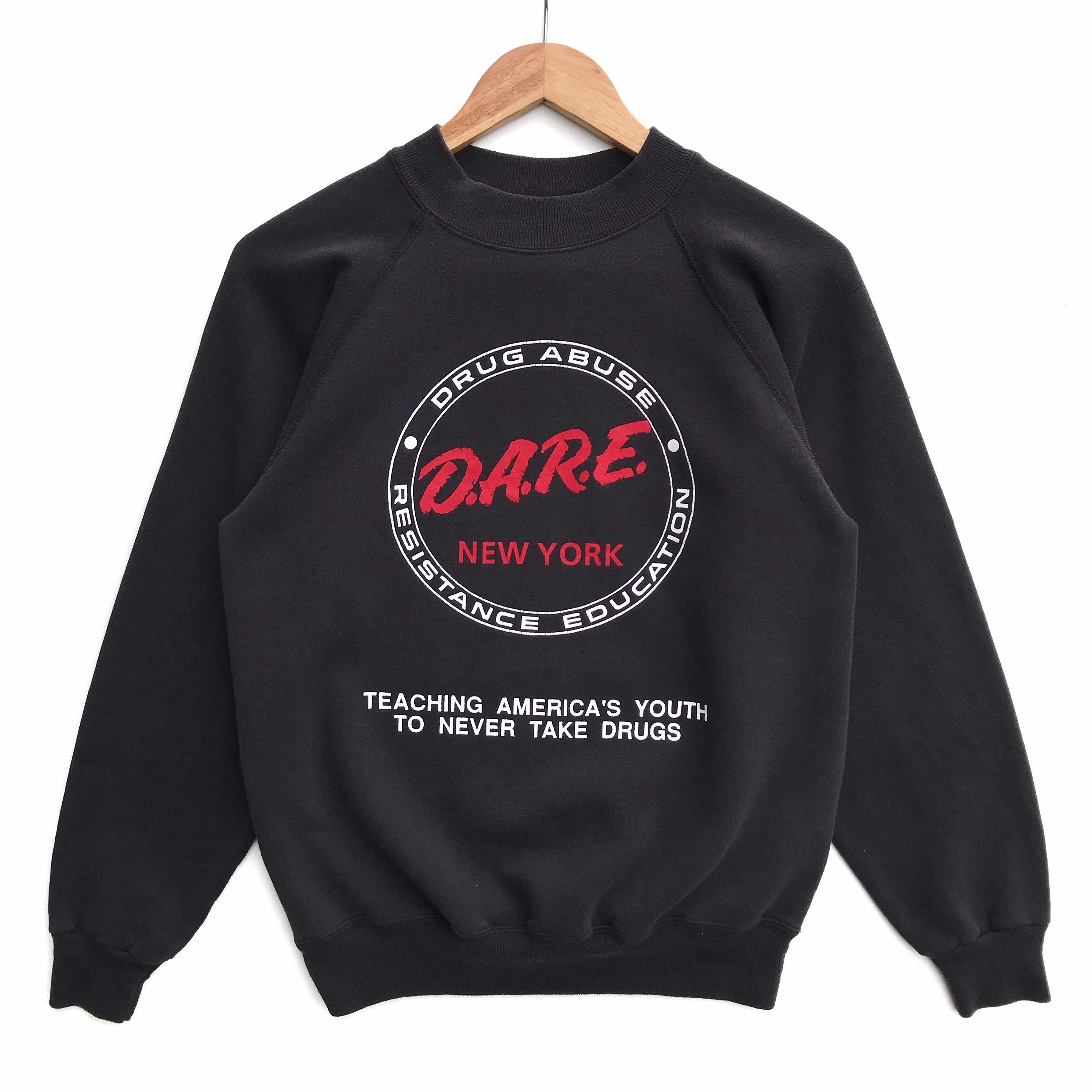 dare crewneck