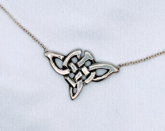 Siofra - Sterling Silver Celtic Knot Necklace With Attached Chain