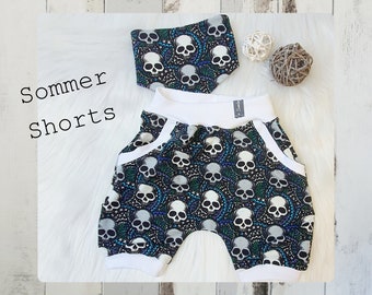 Summer shorts, short bloomers for the summer and drool bib/scarf