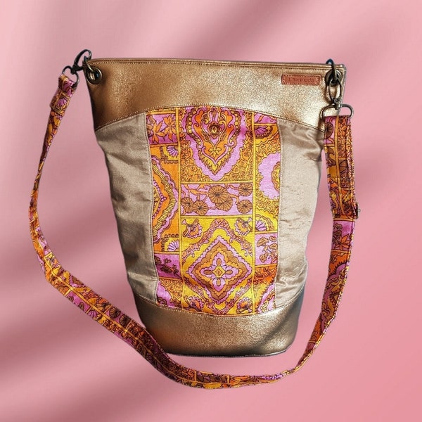 Edle Umhängetasche in Bronze & Ethno-Look | Stabile Tasche mit Futter, Innentasche, Magnetknopf | Handtasche Unikat Pink Orange Braun-Gold