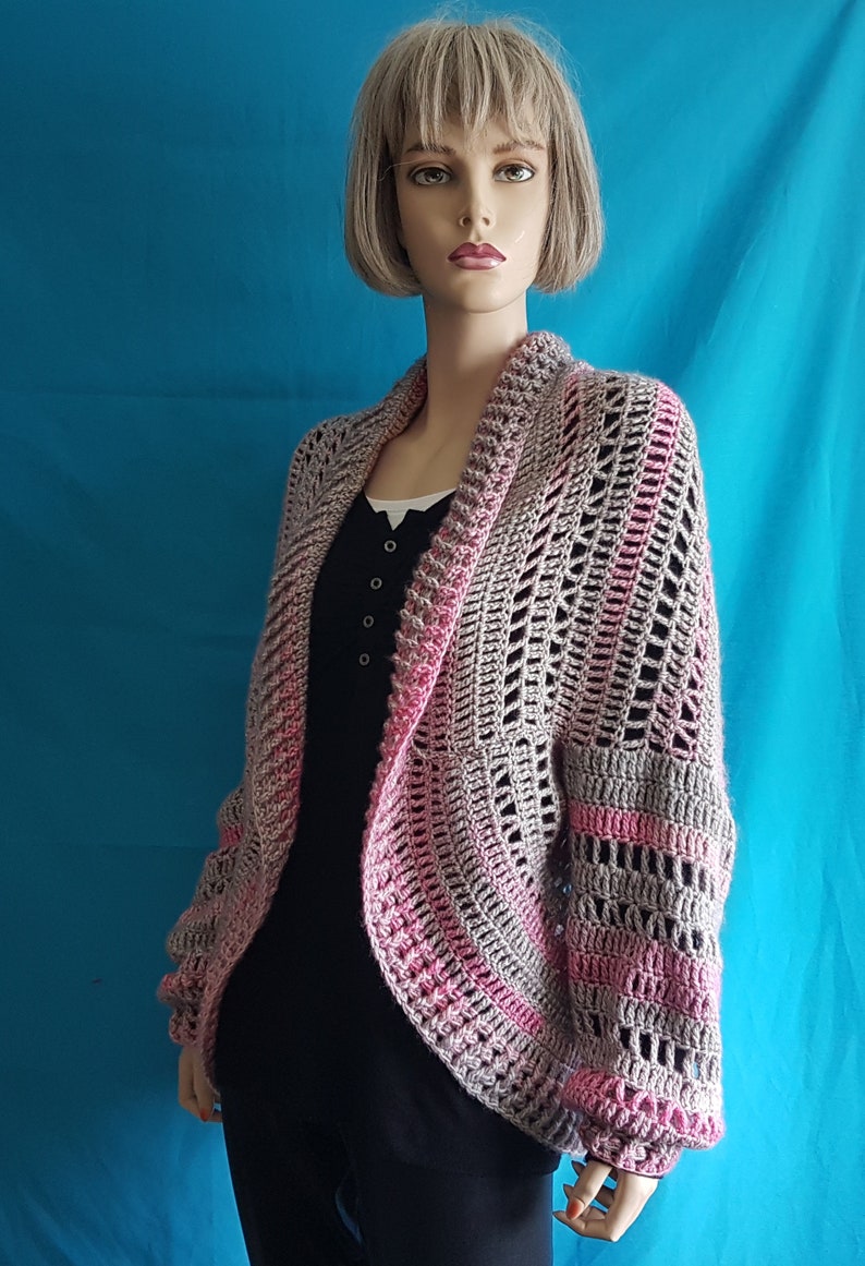 Crochet confortable pour se blottir en dégradé gris et rose Boléro au crochet moelleux-chaud Boléro surdimensionné Cardigan cocon Soul Warmer image 3