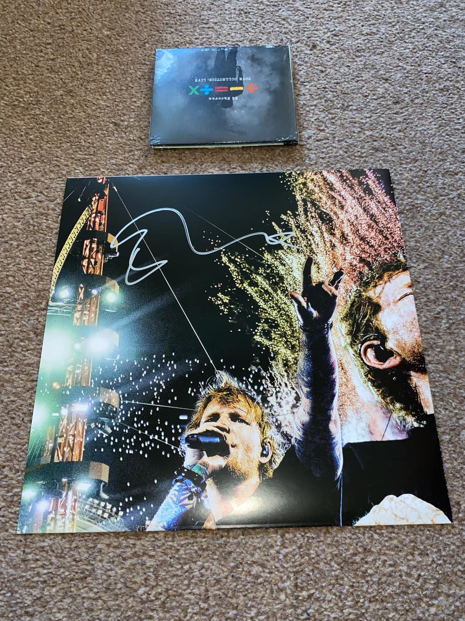 エドシーラン　直筆サインポスター付き CD　Ed Sheeran Play (CD w/ Signed Photo Print) – Ed Sheeran