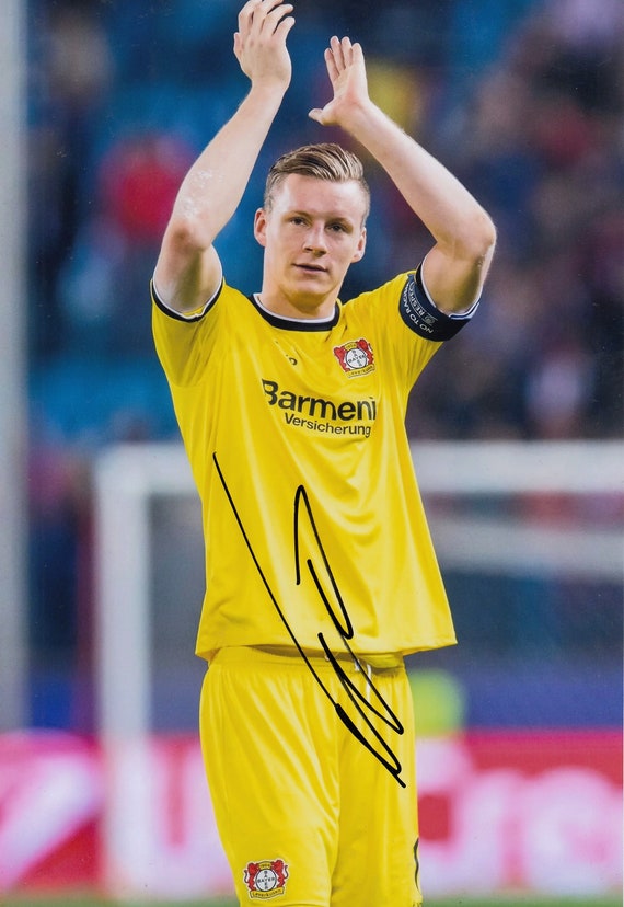 Football Bernd Leno Hand Signed 12x8 Inch Photograph Bayer Leverkusen  COA