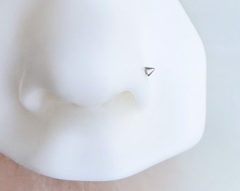 Implant Grade Titanium Spike Nose Stud 20G or 18G. Silver.