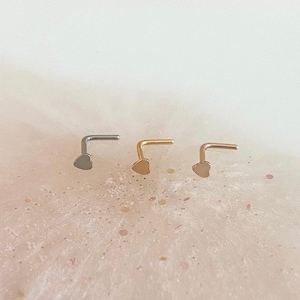 Anello al naso a cuore 20G / 1/4” Anello al naso a cuore in argento, oro e oro rosa