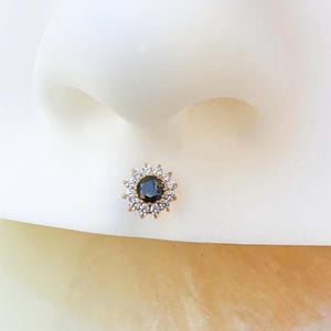 Titanium Black & Gold Crystal Mandala Labret. Threadless. Suitable for Cartilage, Medusa, Nostril, Helix, Tragus. 20G, 18G, 16G, or 14G.