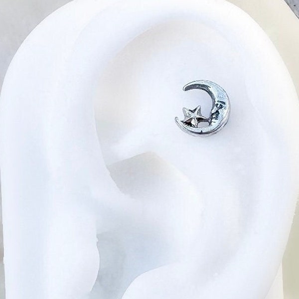 Silver Moon Labret for Helix, Cartilage, Conch and Tragus. 16 Gauge. 6mm.