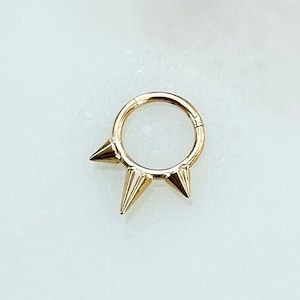 Titanium Gold Spike Clicker for Septum, Daith, and Cartilage. 8mm. 16G.