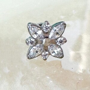 Implant Grade Titanium Silver Geometric Crystal Mandala Flower Star Labret. For Medusa, Cartilage, Tragus, and Lobe. Threadless. 16G. 20G.