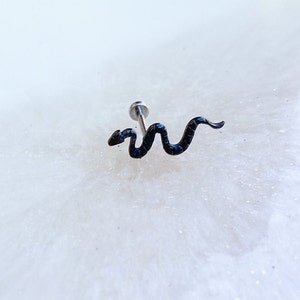 Black Snake Labret. Threadless. Implant Grade Titanium. For Nose, Cartilage, Tragus, Flat, Helix, and Lobe piercings.