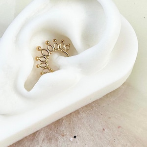Titanium Filigree Gold Clicker for Daith, Septum, and Cartilage Piercings. 16G. 8mm (5/16").