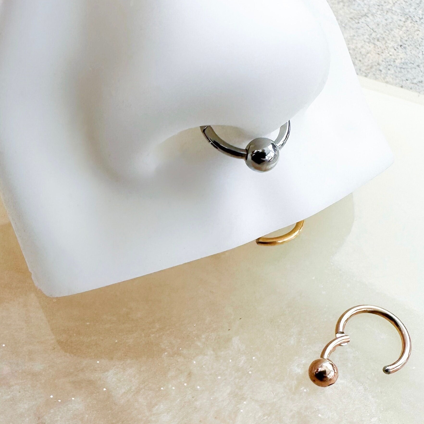 Surgical Steel Hinged Segment Fixed Ball CBR Hoop Surgical Steel Hinged Segment Fixed Ball CBR Hoop