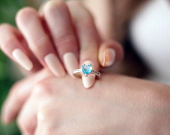 Custom Birthstone Heart Ring, Birthstone CZ Diamond Ring, Personalized Birth Month Ring, Heart Gemstone Ring for New Mom, Anniversary Gift
