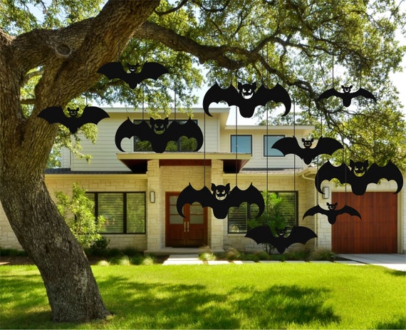 Metal Halloween Bats Decor: Hanging Outdoor Garden Art, 10 Pcs