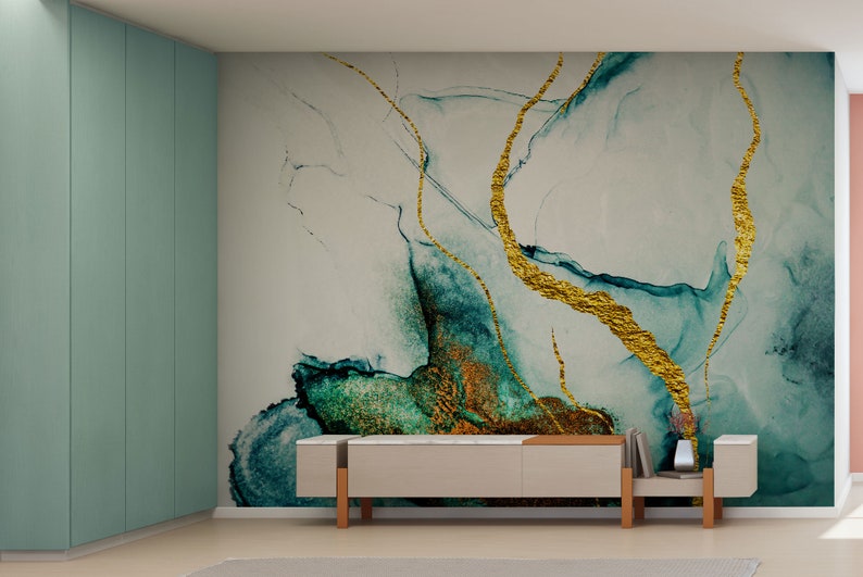 Peut inclure: Art mural abstrait avec un fond blanc et des formes fluides bleu-vert et des accents dor&eacute;s.