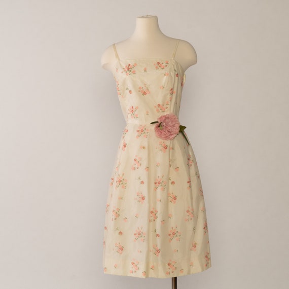 CLEARANCE** 1970s Cream Party Dress | Vintage Flo… - image 1