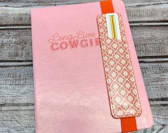 Cuaderno rayado con portalápices "Vaqueras de larga vida" / Cuaderno estilo western / Papelería estilo western / Cuaderno con estampado de vaca