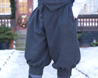 Vintage men's Handmade Wool Knickerbocker Pants: 1920s Style Golf Outfit