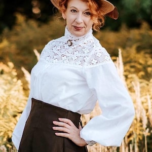 Retro blouse, Edwardian blouse, Cottagecore blouse, Victorian blouse, button blouse, Bishop sleeves, lace, Vintage blouse, shirtwaist blouse