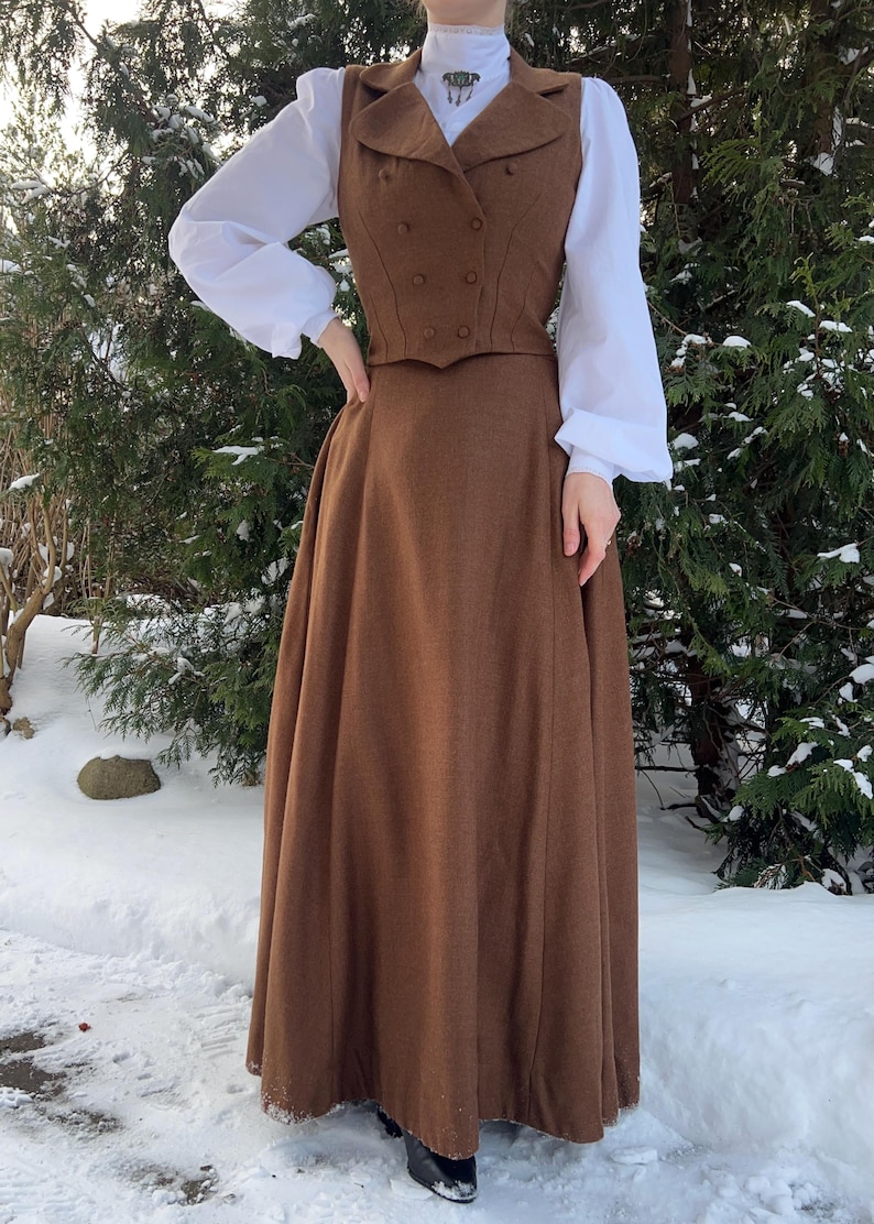 victorian wool set

edwardian outfit

wool skirt vest

historical clothing

reenactment outfit

womens waistcoat

victorian skirt

made to measure

bespoke clothing

belle epoque