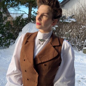 Viktorianskt ullset, handgjord kjol och väst, edvardiansk historisk återskapande outfit, Madeofsentiments bild 3
