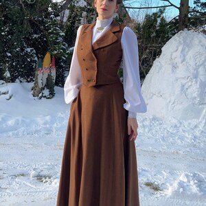 Viktorianskt ullset, handgjord kjol och väst, edvardiansk historisk återskapande outfit, Madeofsentiments bild 6