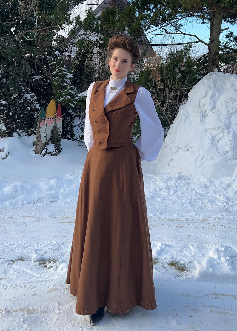 Viktorianskt ullset, handgjord kjol och väst, edvardiansk historisk återskapande outfit, Madeofsentiments bild 8