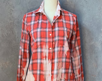 Upcycling-Karohemd / Oversized-Karohemd / Handgefärbte Kleidung / Batikhemd / 90er-Jahre-Kleidung / Batikkleidung / Secondhand-Kleidung