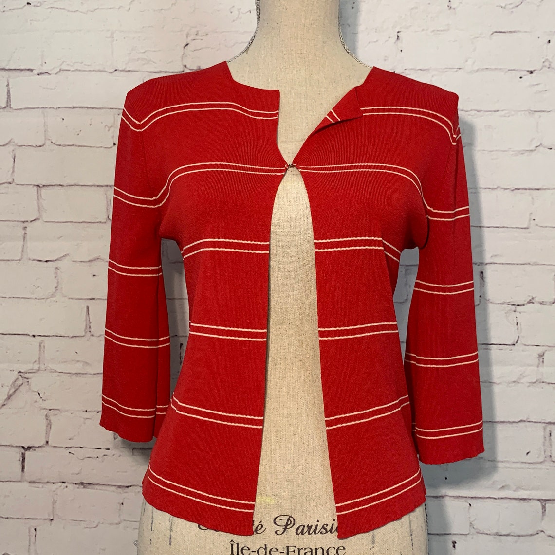Vintage Red & White CARDIGAN/Bell Sleeve Cardigan/90's Cardigan/early 2000's top/Y2K Tops/THRIFTED Red Jumper/1990's Tops/Vintage Cardigan, foto 1 di 5