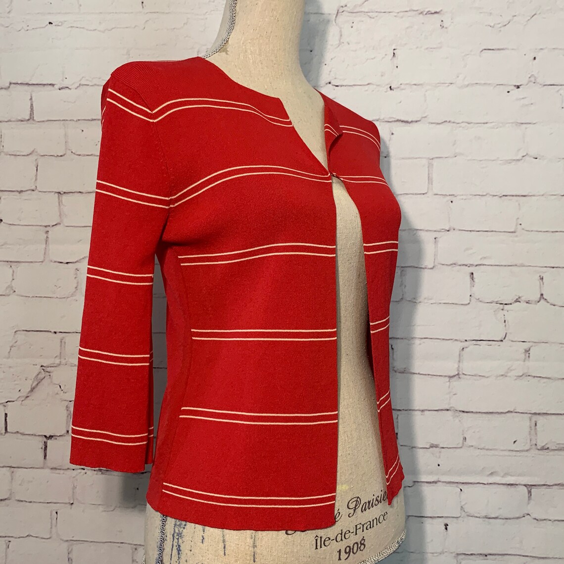 Vintage Red & White CARDIGAN/Bell Sleeve Cardigan/90's Cardigan/early 2000's top/Y2K Tops/THRIFTED Red Jumper/1990's Tops/Vintage Cardigan, foto 4 di 5