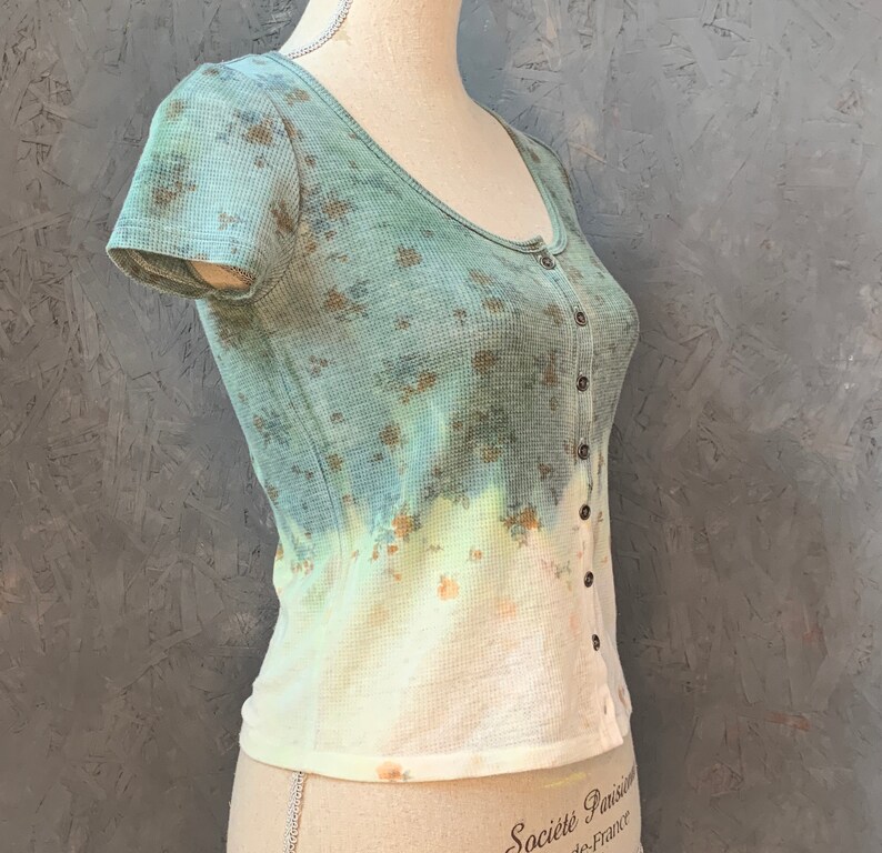 THRIFTED /& UPCYCLED Boho Blouse Tie Dye Boho Top Cute Floral Tie Dye Top Floral Tie Dye Green White Tie Dye 2000/'s Tops Y2K Top