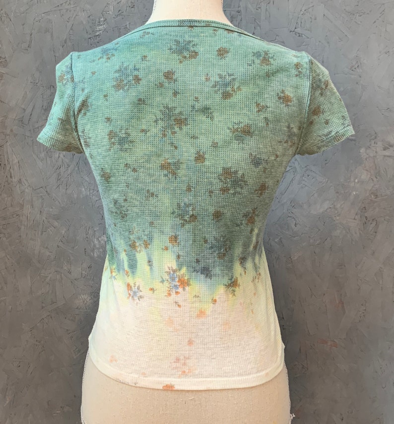 THRIFTED /& UPCYCLED Boho Blouse Tie Dye Boho Top Cute Floral Tie Dye Top Floral Tie Dye Green White Tie Dye 2000/'s Tops Y2K Top