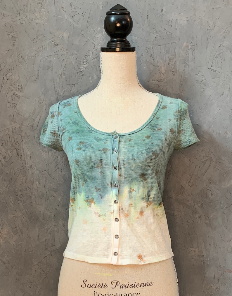 THRIFTED /& UPCYCLED Boho Blouse Tie Dye Boho Top Cute Floral Tie Dye Top Floral Tie Dye Green White Tie Dye 2000/'s Tops Y2K Top