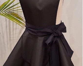 Black Apron for cosmeticians