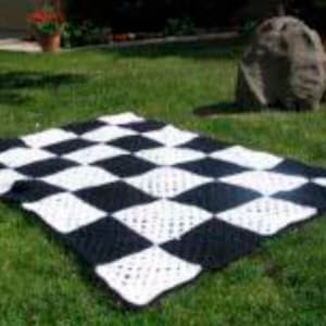 Vintage Blanket Checkered Crochet Pattern, Black and White Crochet Afghan Pattern, Vintage Crocheted Throw Wrap Patterns, Digital Download