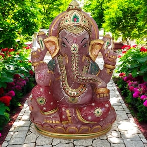 Elegant Rose Quartz Carved Ganesha Figurine Luxurious Handmade Modern Arts Statues Perfect for Meditation & Pooja Decor Interior