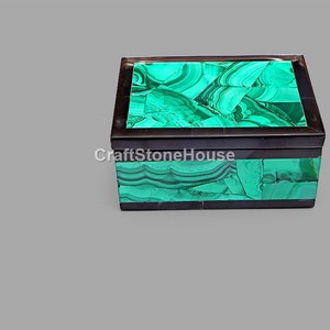 Malachit Schmuckschatulle, Chakrastein, Malachit Box, Edelstein Box, Hand Sehnsucht Box, Heilstein, Edelstein Carving, Geschenk für