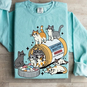 COMFORT COLORS Funny Cat Sweatshirt, Kawaii Clothes, Cat Lover Gift, Gift for Friend, Vintage Graphic Pullover, Gift for Cat Owner, Cat Mom