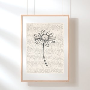 Könnte beinhalten: Eine Schwarzweiß-Zeichnung einer Gänseblümchen-Blume auf einem Hintergrund aus handschriftlichem Text.