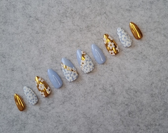 Hand Drawn daisy gold Press on nails set  - Glue On nails - Luxury Press On Nails inspired by designer Marc Jacobs